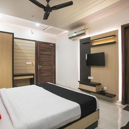 Capital O 69415 Green View Resort Aligarh Exterior photo